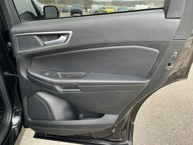 Used 2024 Ford Edge SEL w/ Convenience Package image 32