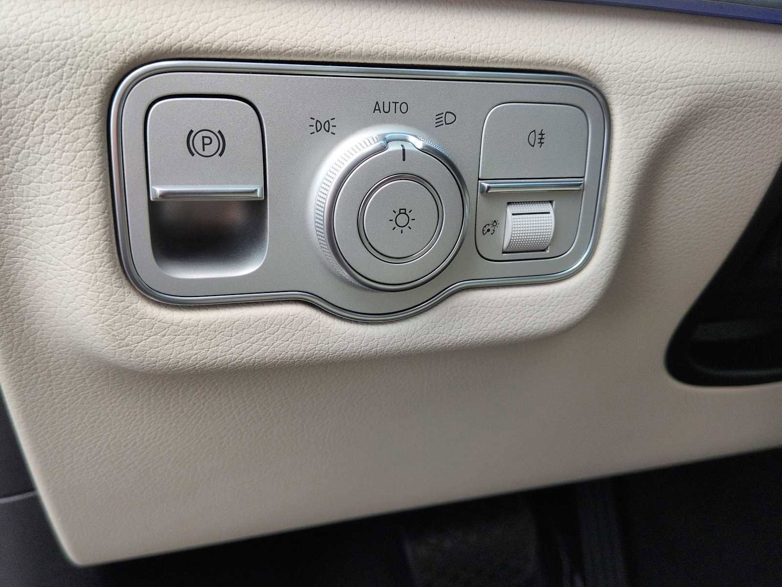 Certified 2026 Mercedes-Benz GLE 350 4MATIC image 18