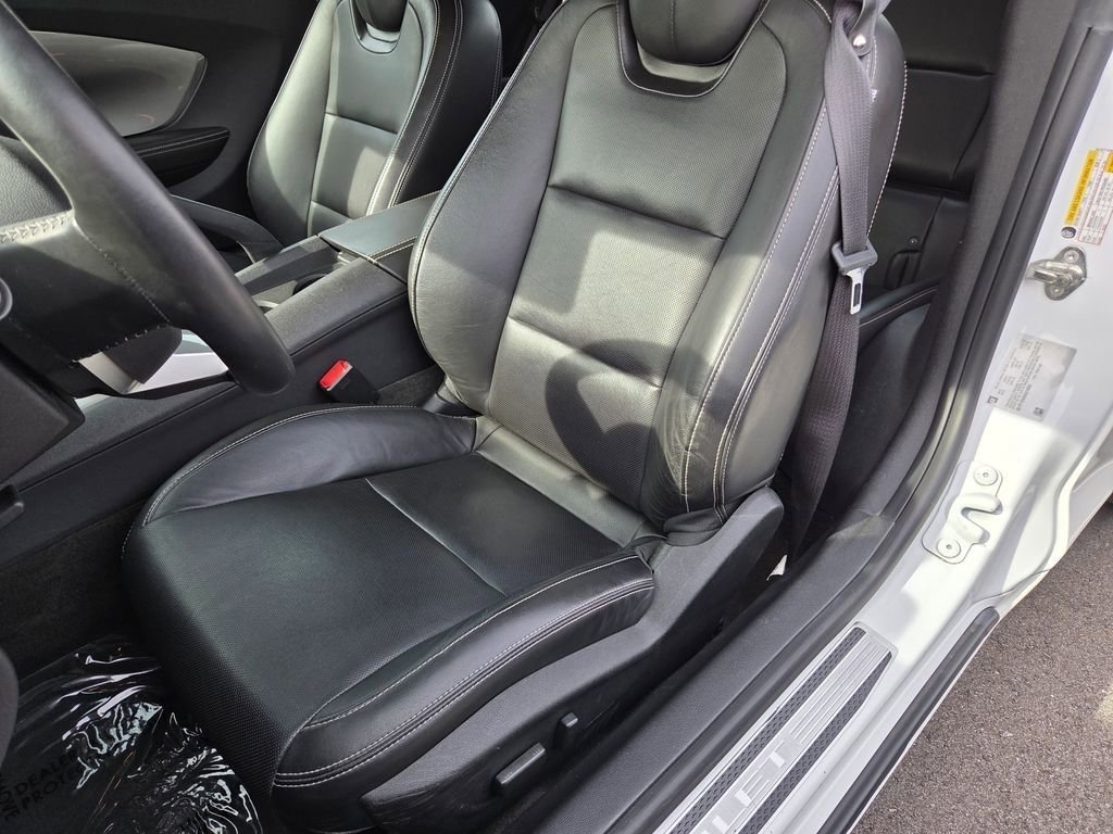 Used 2010 Chevrolet Camaro SS w/ RS Package RWD image 6