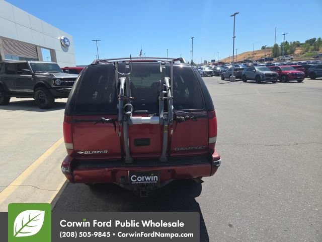 Used 1997 Chevrolet Blazer LS w/ Preferred Equipment Group AWD/4WD image 6