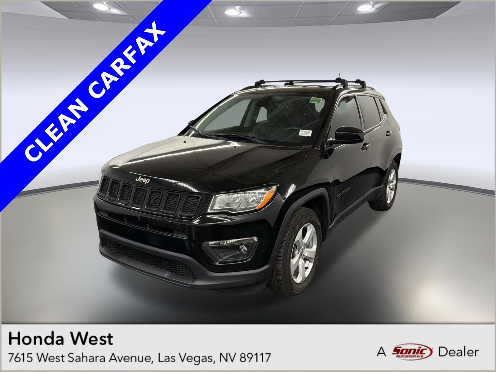 Used 2017 Jeep Compass Latitude w/ Safe & Security Group FWD image 1