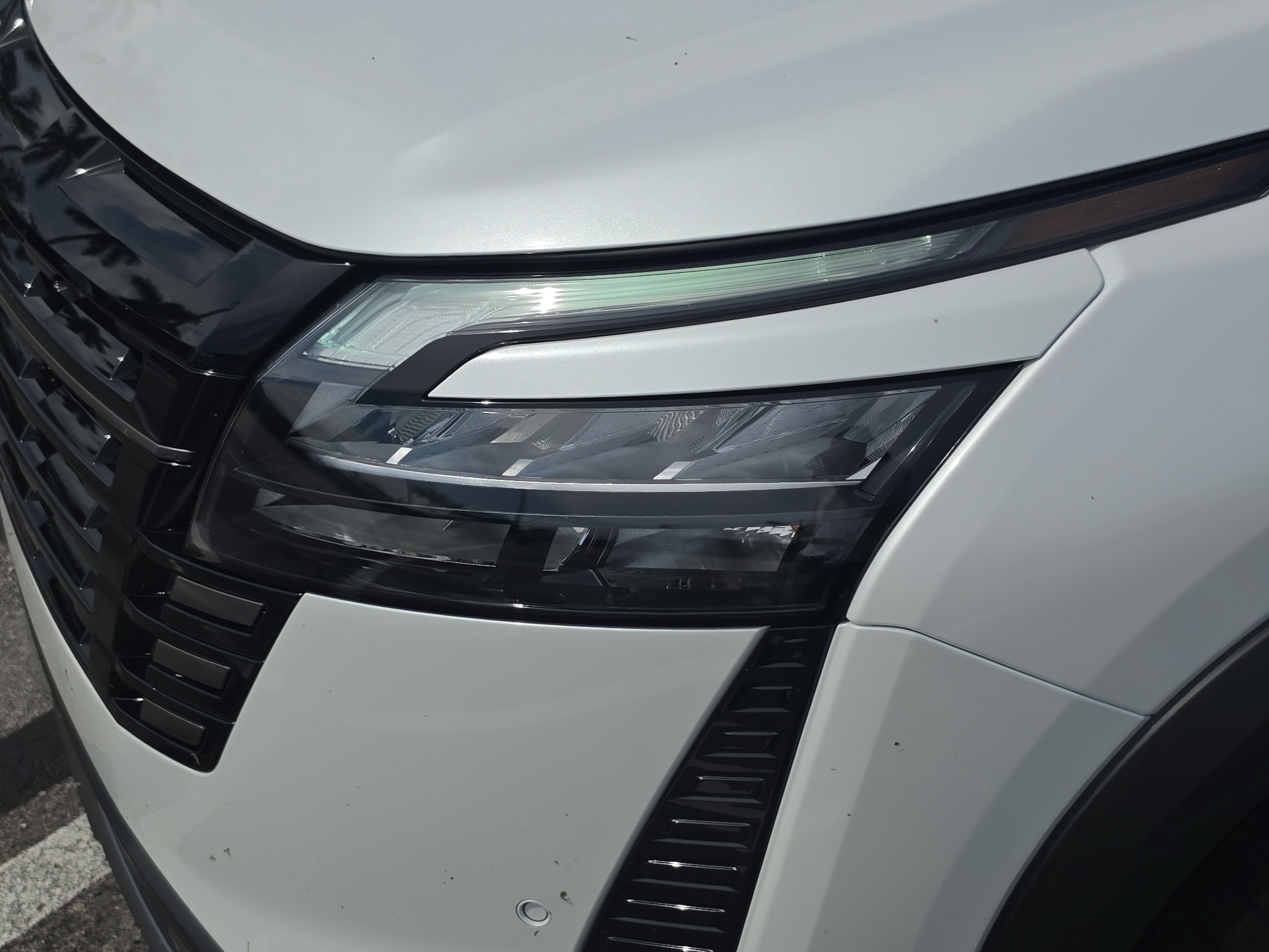 New 2026 Nissan Pathfinder SL FWD image 10