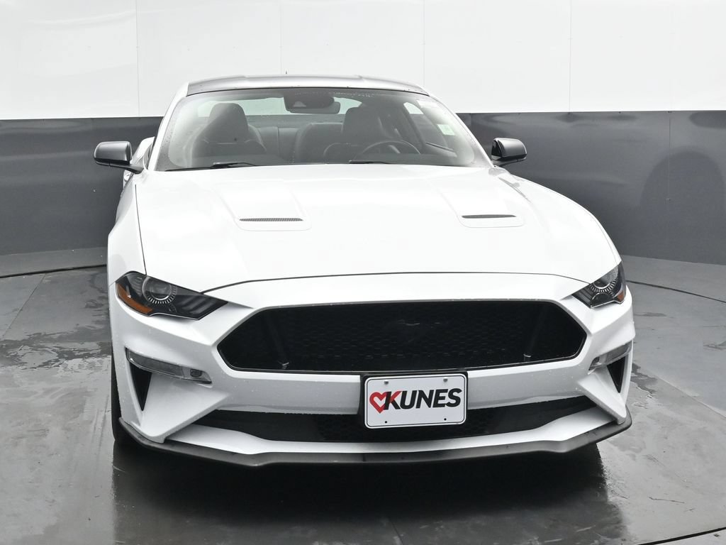 Used 2022 Ford Mustang GT Premium w/ Black Accent Package RWD image 8