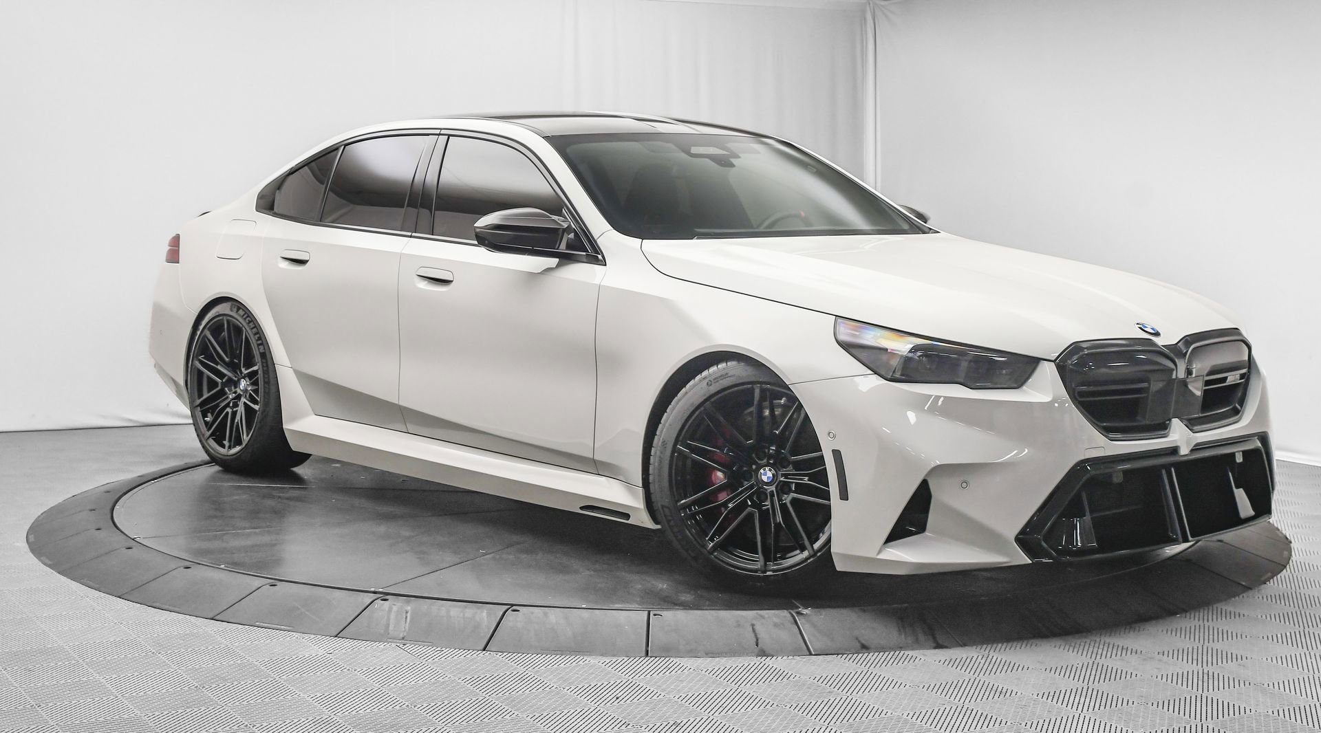 Used 2025 BMW M5 w/ Carbon Package