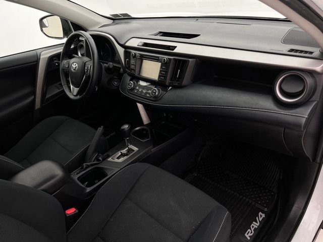 Used 2018 Toyota RAV4 XLE AWD/4WD image 13