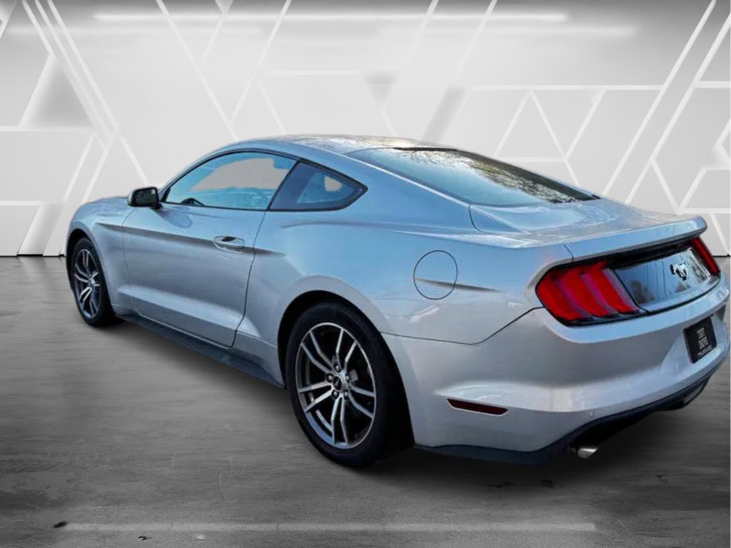 Used 2016 Ford Mustang Coupe image 9