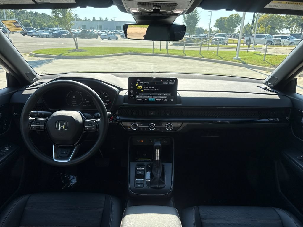 Used 2024 Honda CR-V Sport Touring image 17