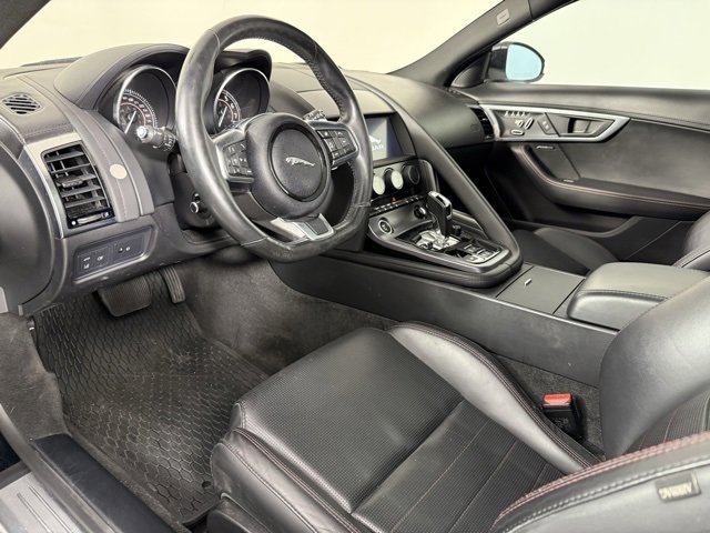 Used 2019 Jaguar F-TYPE Coupe image 10