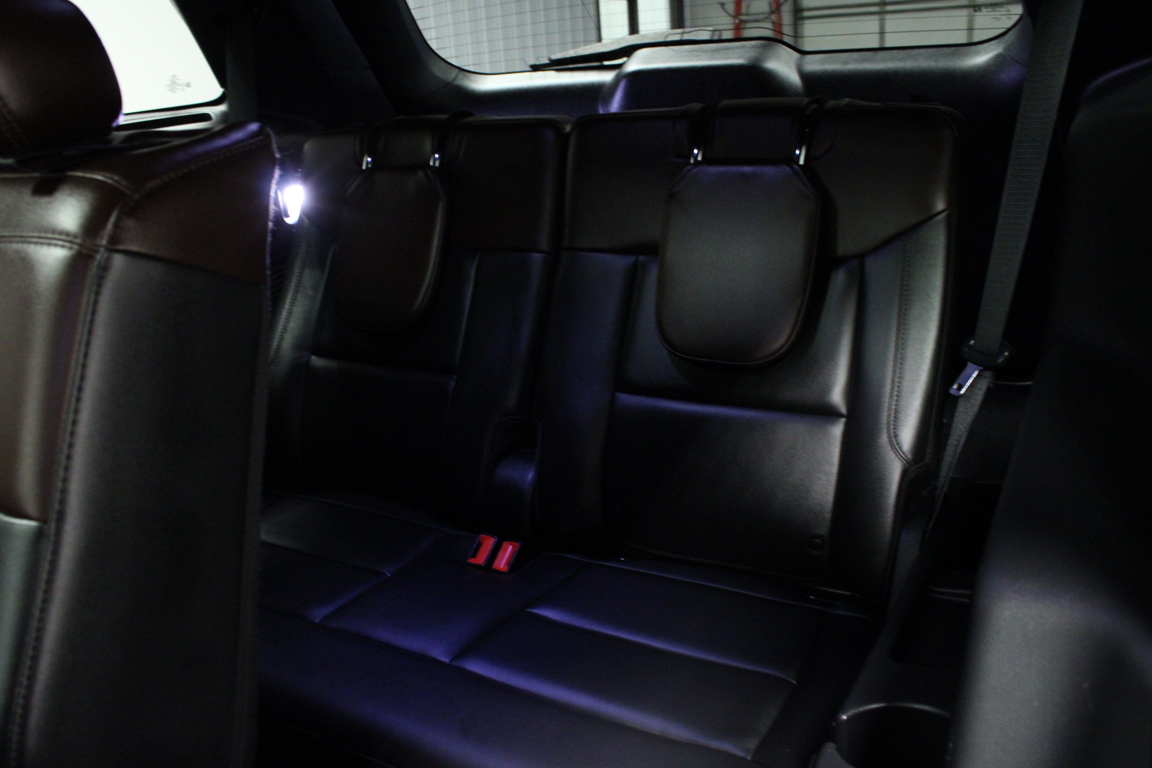 Used 2022 Ford Explorer Platinum w/ Technology Package RWD image 14