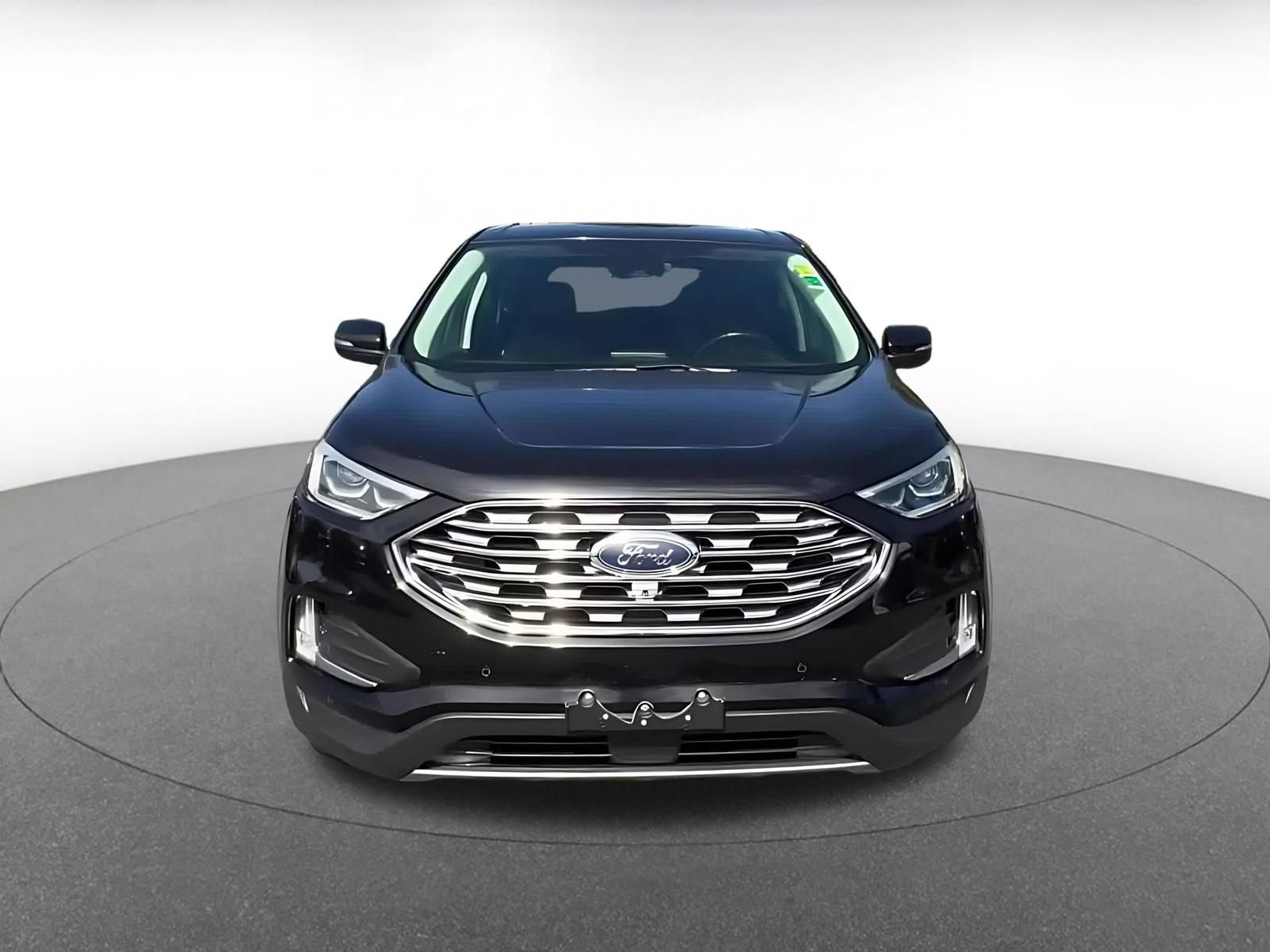 Used 2022 Ford Edge Titanium w/ Equipment Group 301A AWD/4WD image 4