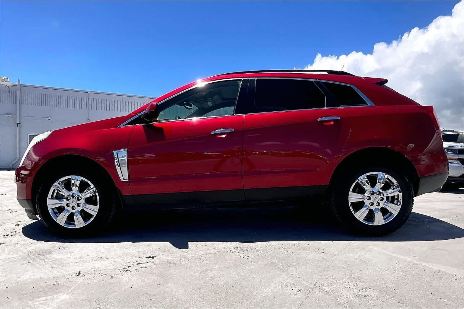 Used 2016 Cadillac SRX Luxury w/ Driver Awareness Package AWD/4WD image 3