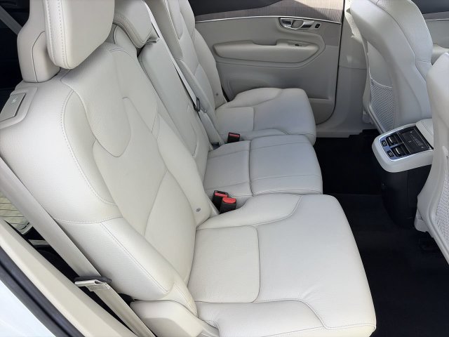 Used 2023 Volvo XC90 B6 Plus w/ Protection Package Premier AWD/4WD image 13