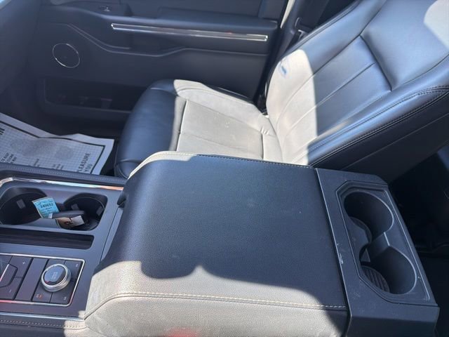 Used 2024 Ford Expedition XLT image 44