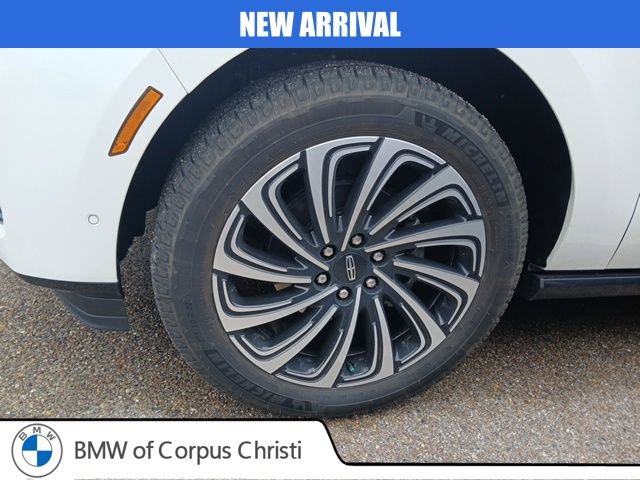 Used 2025 Lincoln Navigator Black Label AWD/4WD image 8