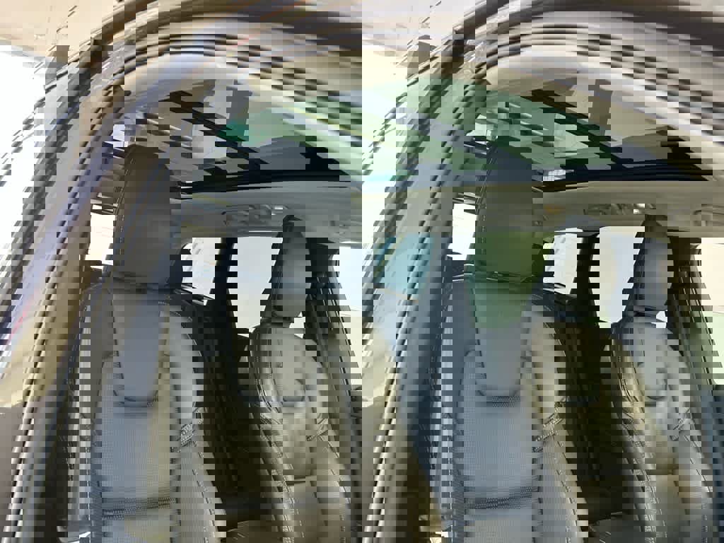 Used 2022 Volvo XC60 B6 Inscription image 21