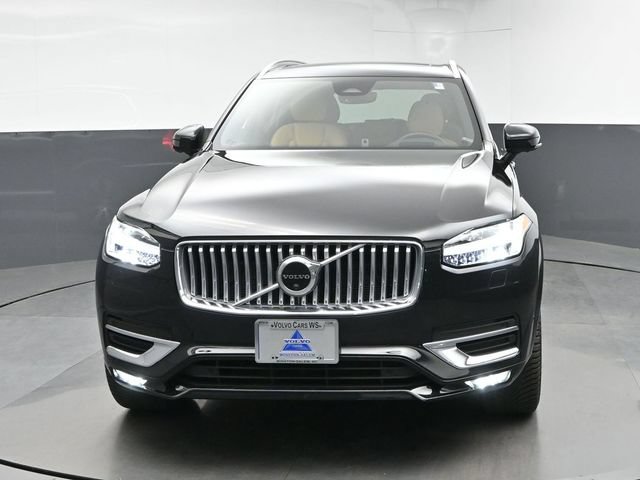 Used 2023 Volvo XC90 B6 Ultimate w/ Protection Package Premier AWD/4WD image 3