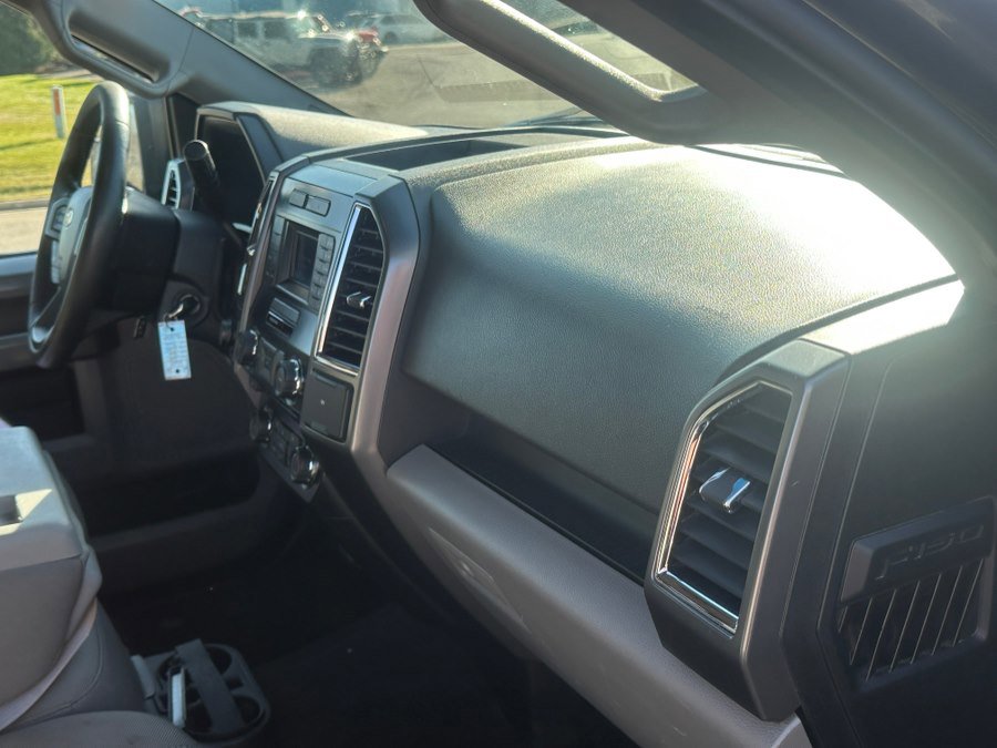 Used 2015 Ford F150 XLT w/ Equipment Group 301A Mid AWD/4WD image 31