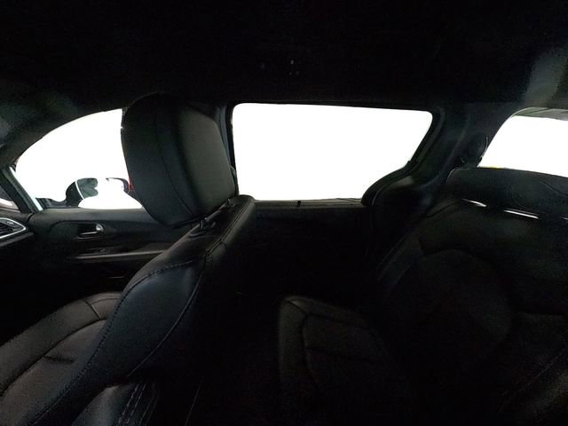 Used 2025 Chrysler Pacifica Select image 34