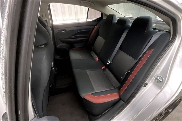 Used 2024 Nissan Versa SR FWD image 19