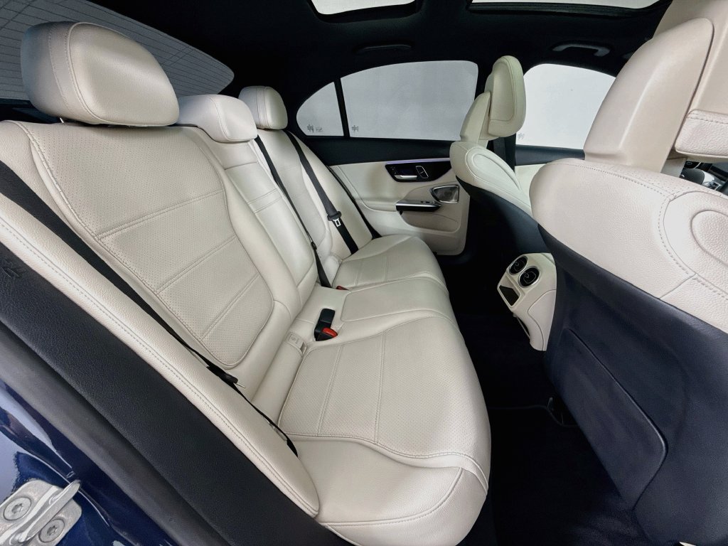 Used 2024 Mercedes-Benz C 300 4MATIC Sedan image 28