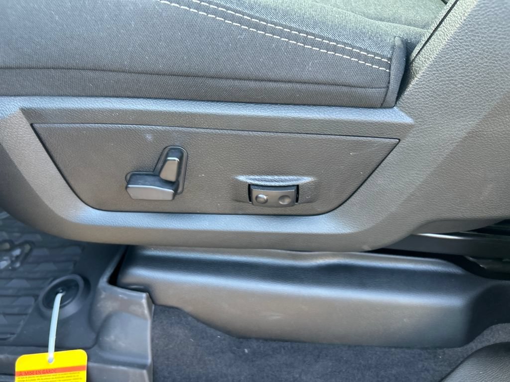 New 2026 RAM 2500 Big Horn AWD/4WD image 15