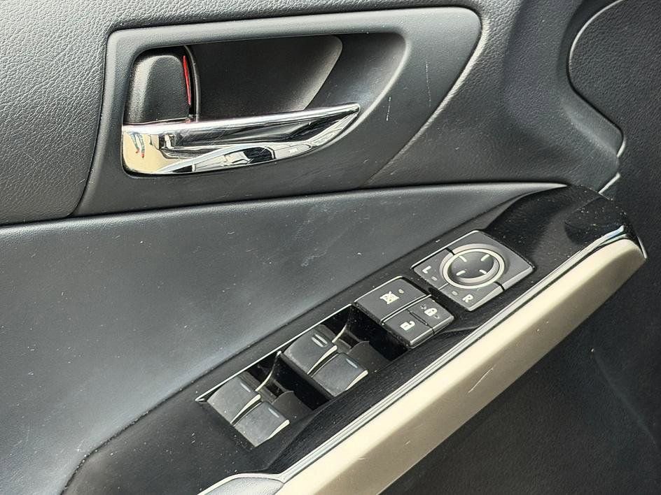 Used 2016 Lexus IS 200t w/ Navigation System Package RWD image 20
