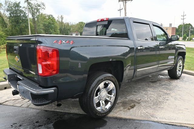 Used 2018 Chevrolet Silverado 1500 LTZ w/ Sport Package image 5