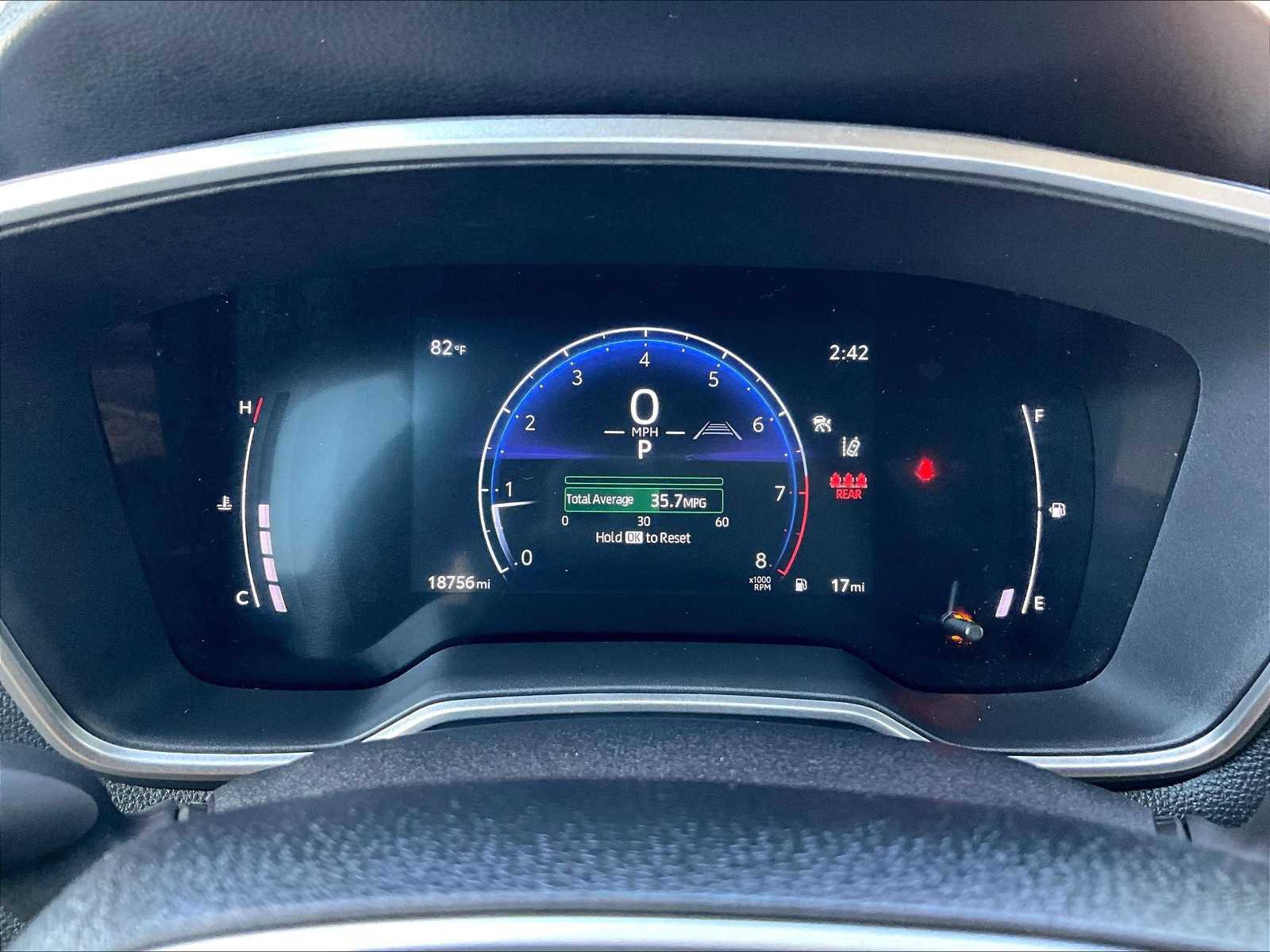 Used 2025 Toyota Corolla Cross XLE image 25