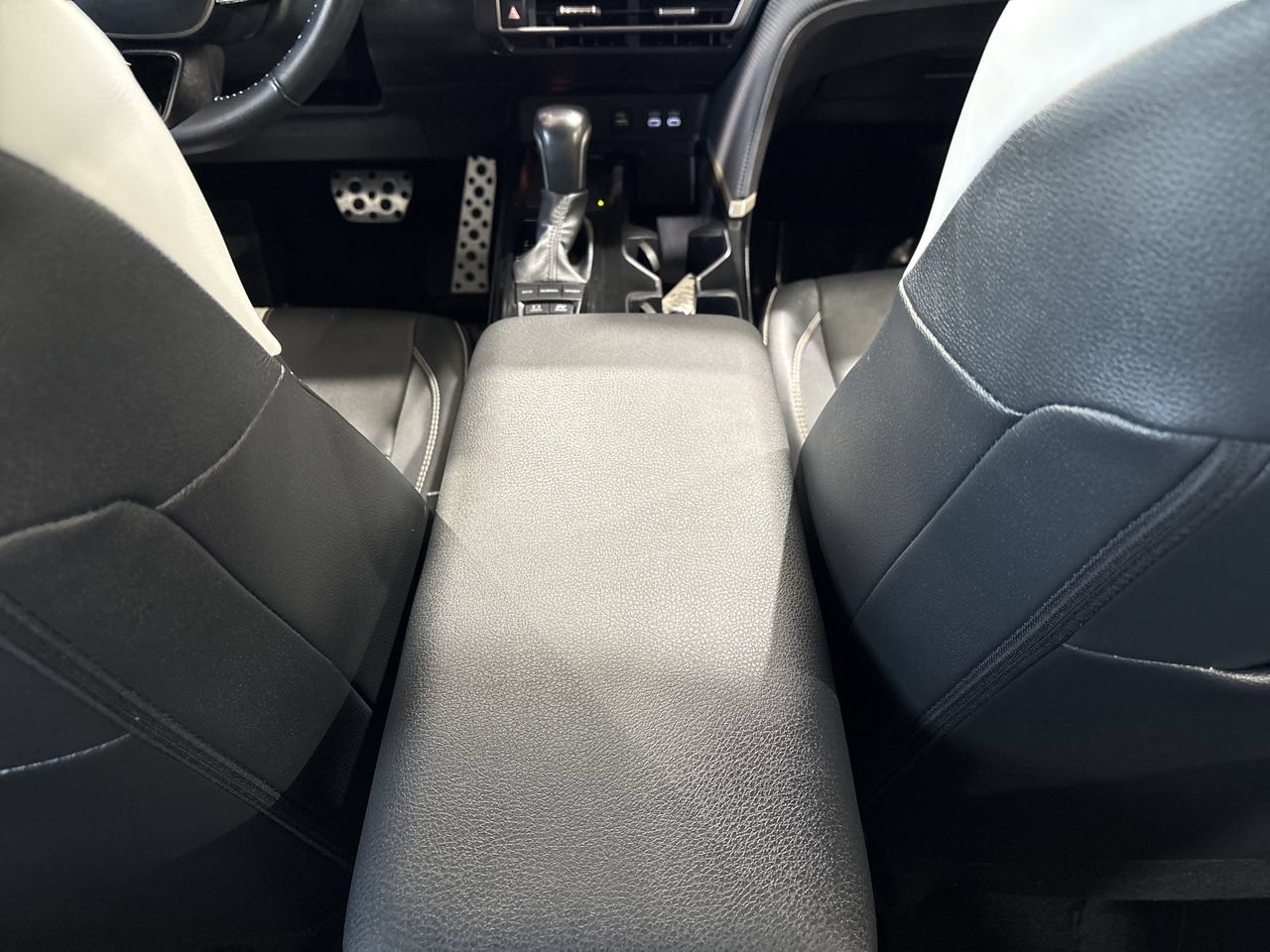 Used 2025 Toyota Camry SE FWD image 22