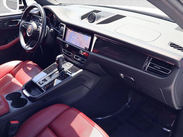 Used 2024 Porsche Macan GTS AWD/4WD image 25