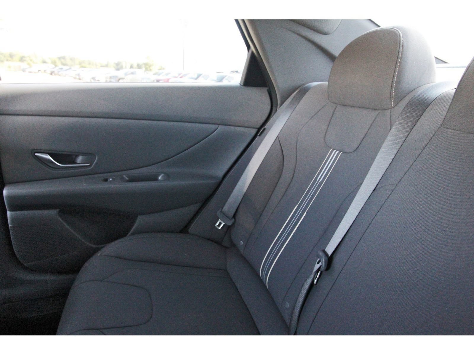 Certified 2025 Hyundai Elantra Sport FWD image 13