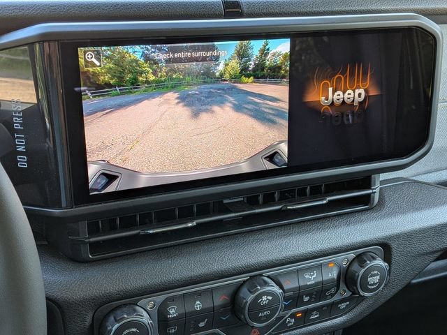 New 2026 Jeep Gladiator Sport AWD/4WD image 23