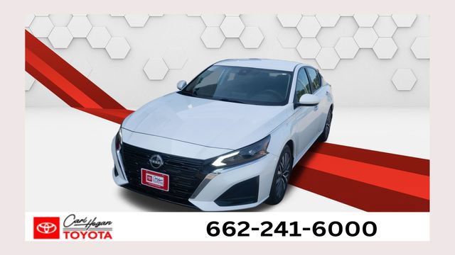 Used 2023 Nissan Altima 2.5 SV FWD image 1