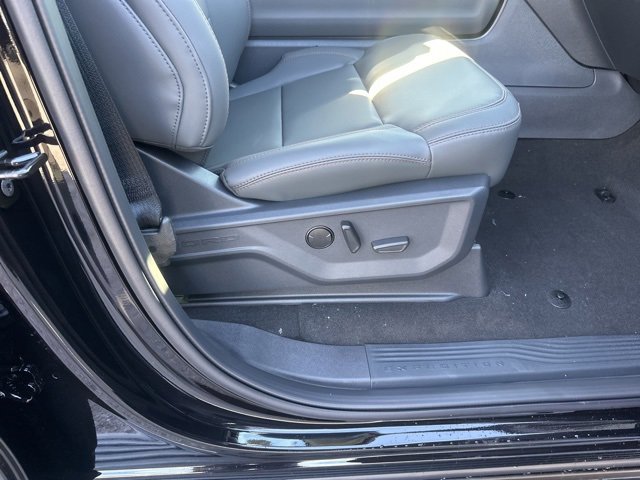 New 2025 Ford Expedition Active image 36