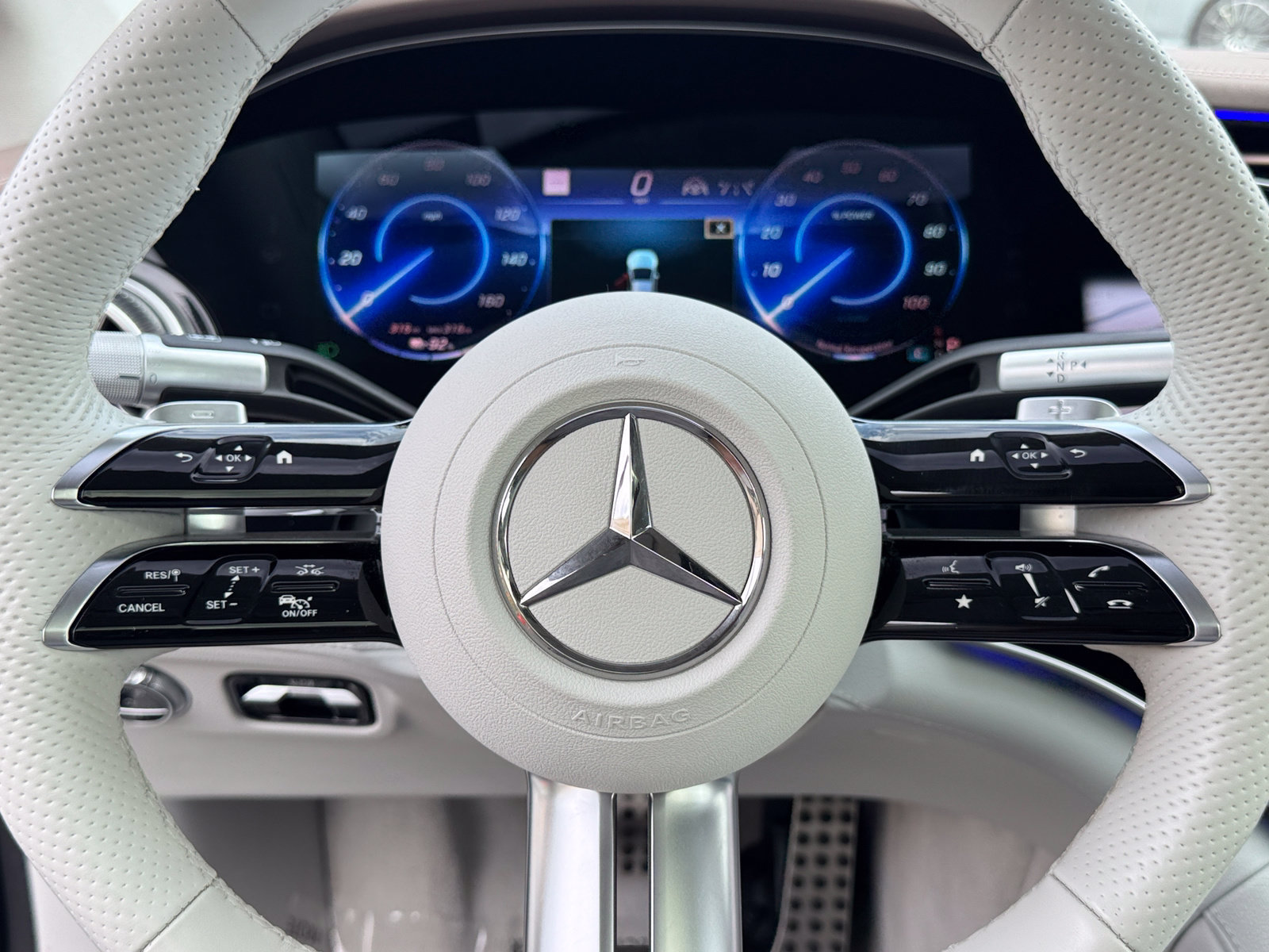 Used 2023 Mercedes-Benz EQS 580 4MATIC Sedan image 25