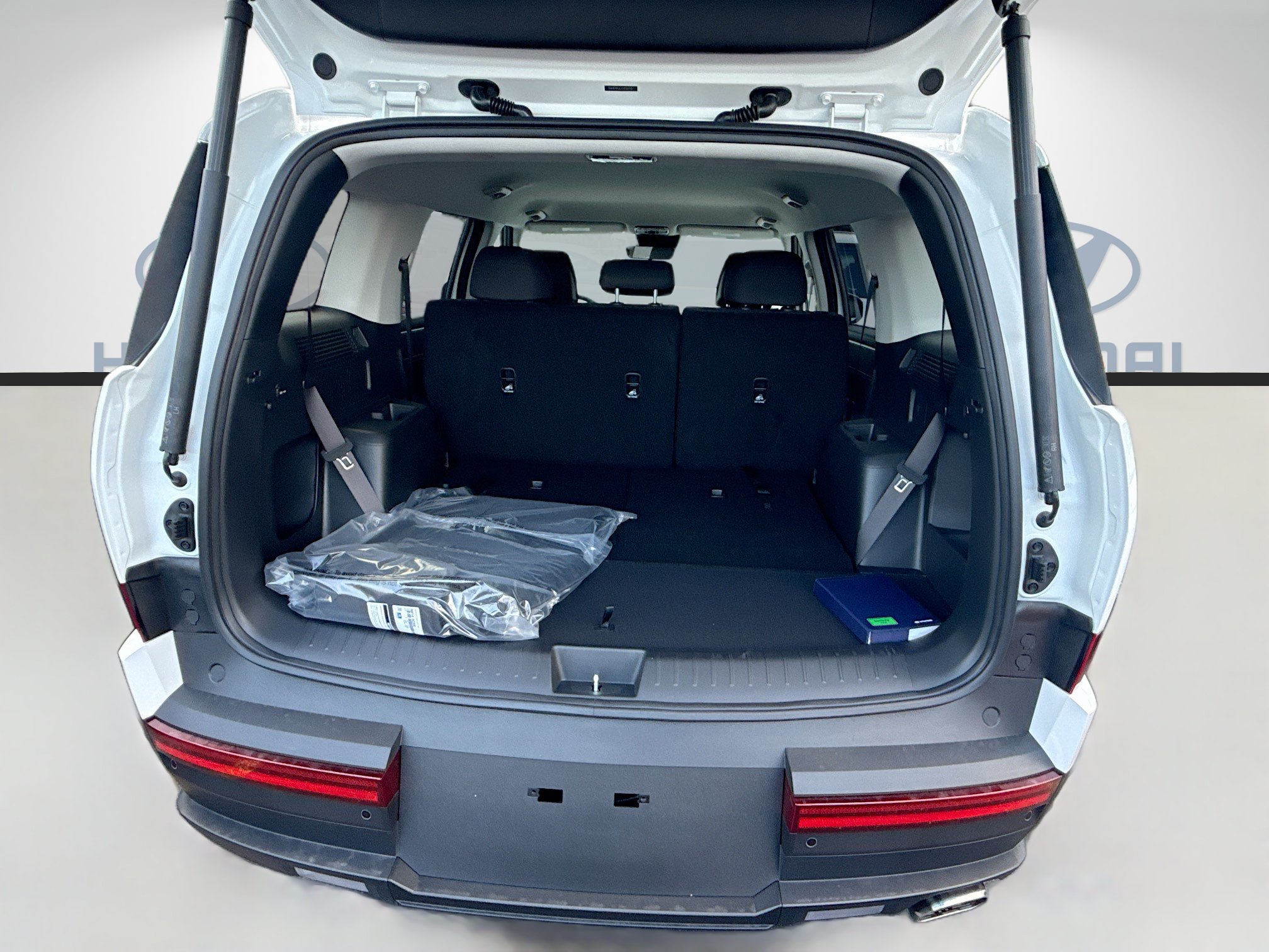 New 2026 Hyundai Santa Fe SE FWD image 18