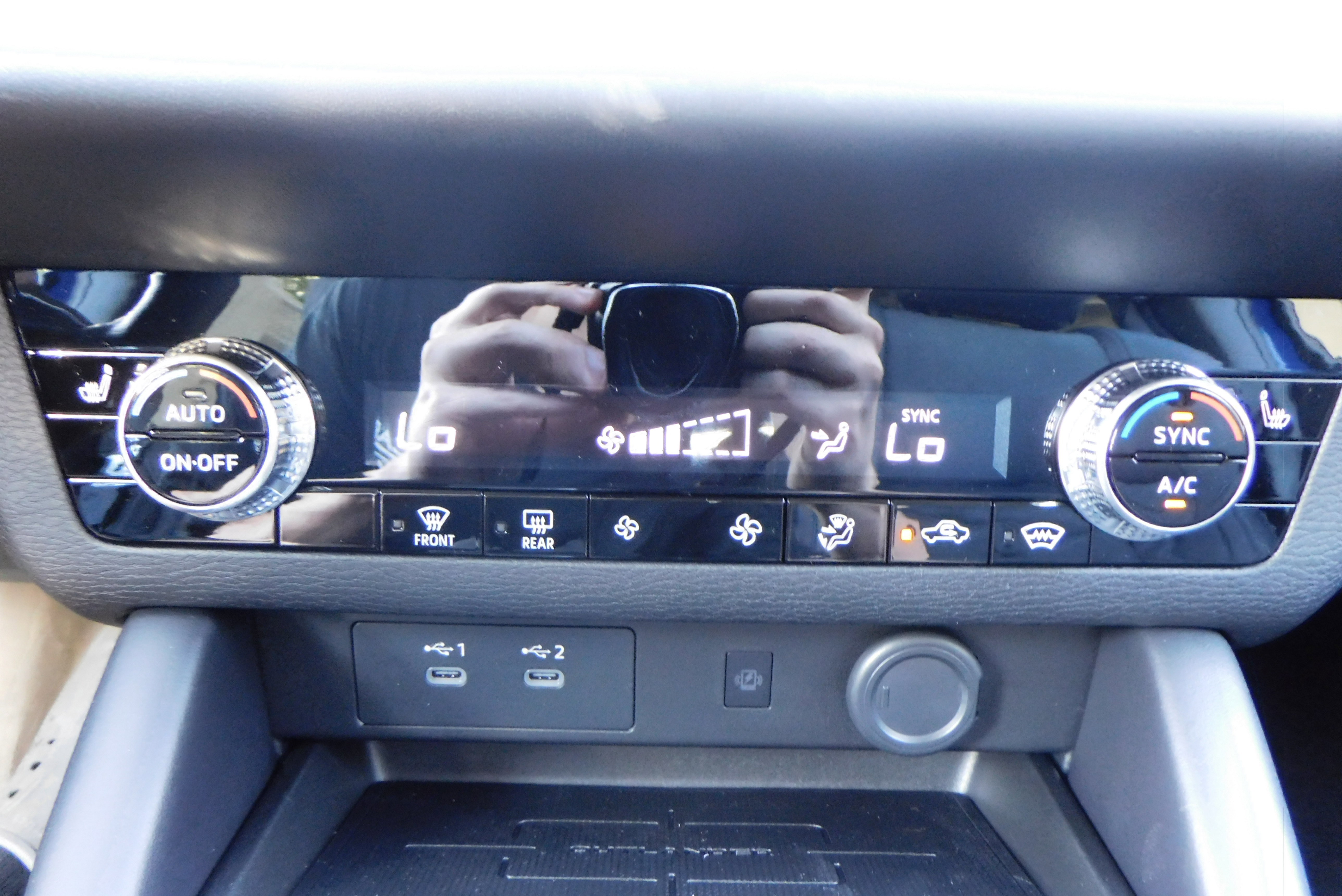 Used 2025 Mitsubishi Outlander SE image 22