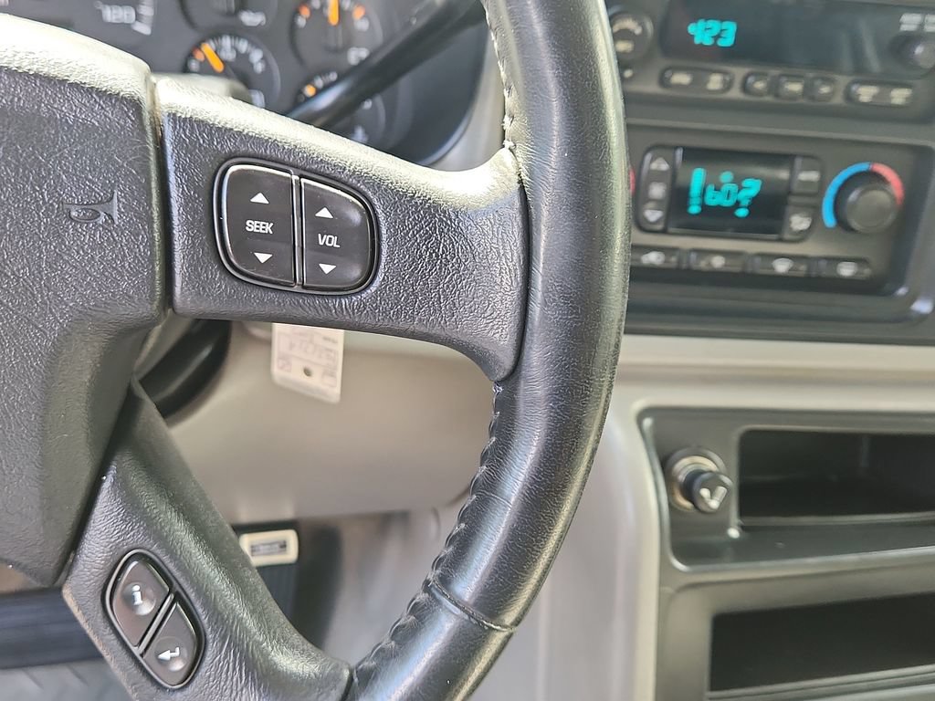 Used 2005 Chevrolet Silverado 3500 LT w/ Heavy-Duty Power Package AWD/4WD image 18