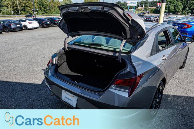 Used 2021 Hyundai Elantra SEL FWD image 35