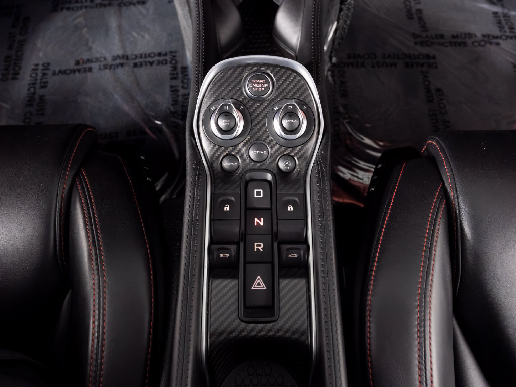 Used 2017 McLaren 570S RWD image 22