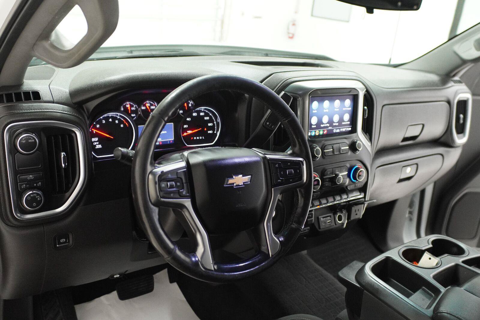 Used 2020 Chevrolet Silverado 1500 LT w/ Texas Edition RWD image 6