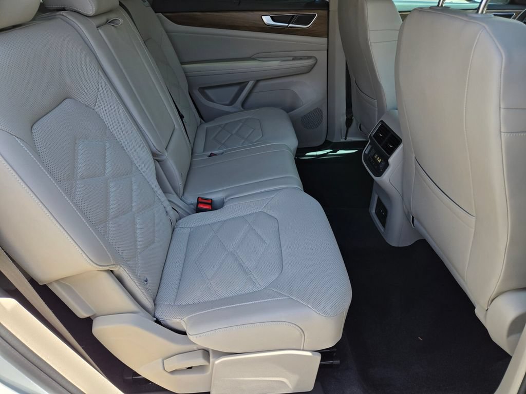 Certified 2024 Volkswagen Atlas SE AWD/4WD image 15