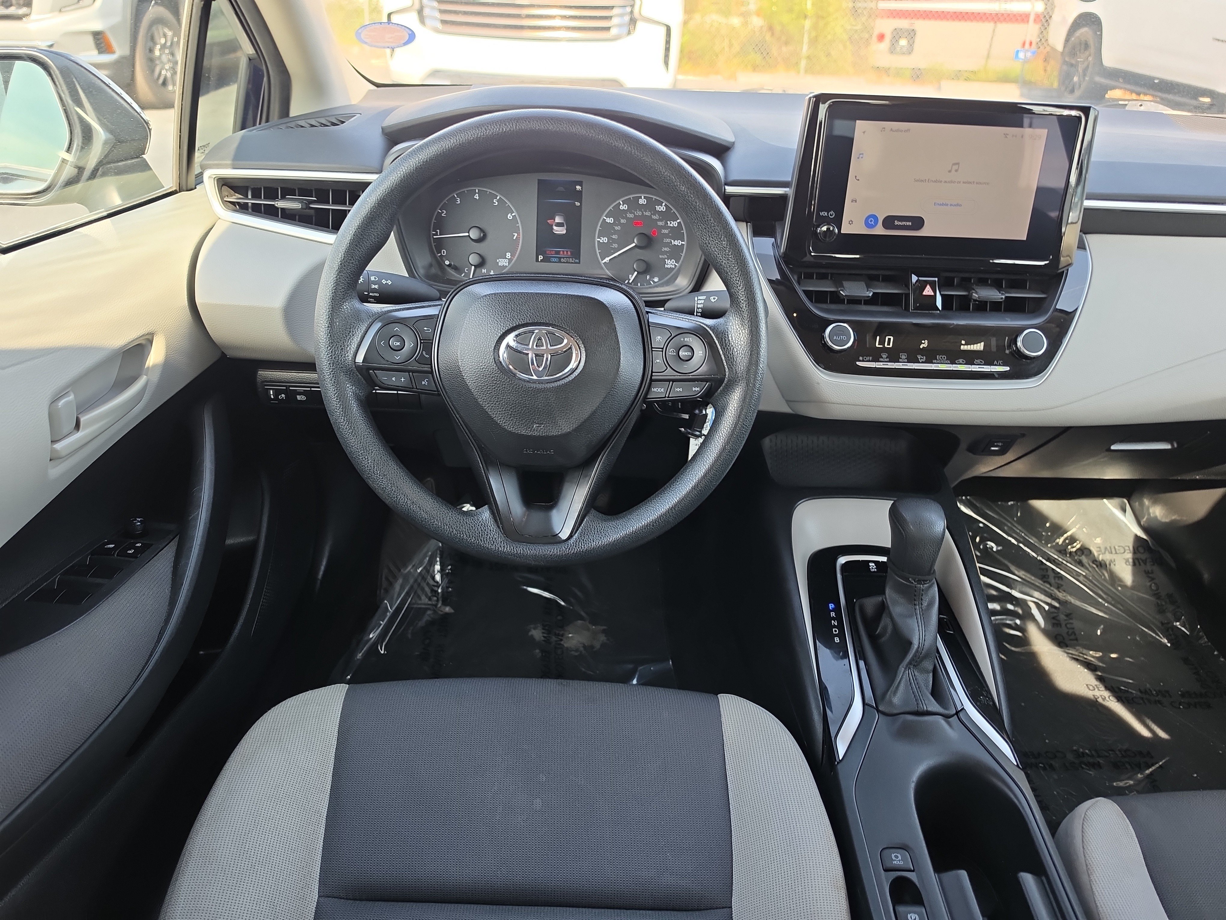 Used 2024 Toyota Corolla LE FWD image 11