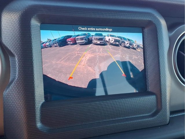 Used 2021 Jeep Wrangler Unlimited Sport AWD/4WD image 6
