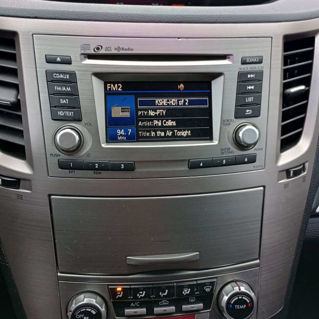 Used 2014 Subaru Outback 2.5i Premium image 13