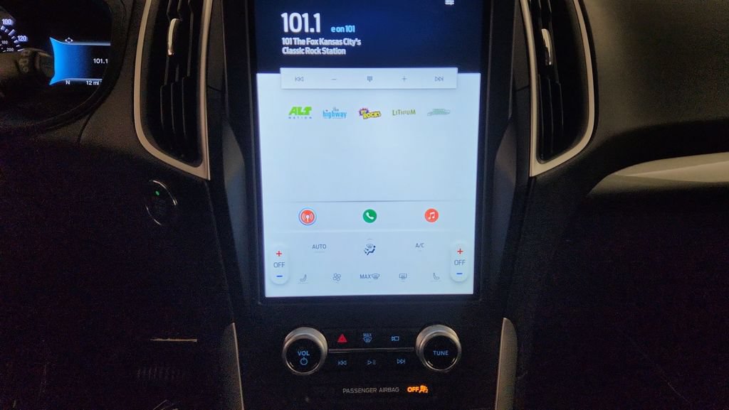 Certified 2023 Ford Edge SEL AWD/4WD image 17