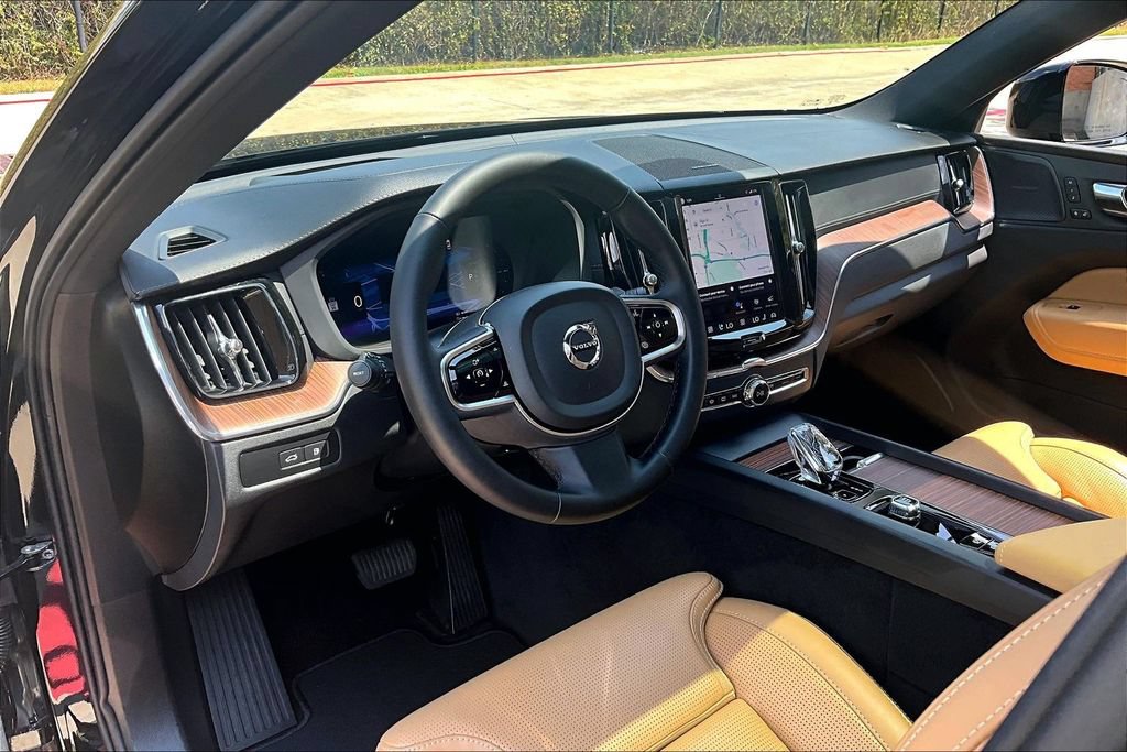Used 2024 Volvo XC60 T8 Ultimate w/ Protection Package Premier AWD/4WD image 17