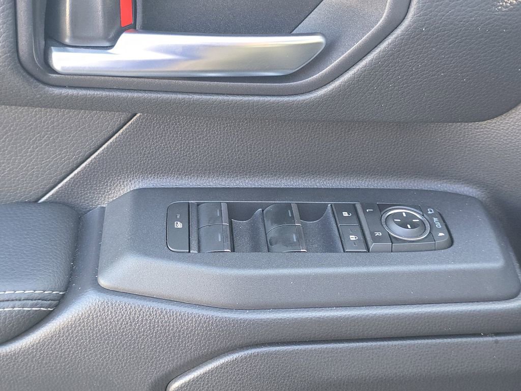 Used 2025 Toyota Land Cruiser image 41