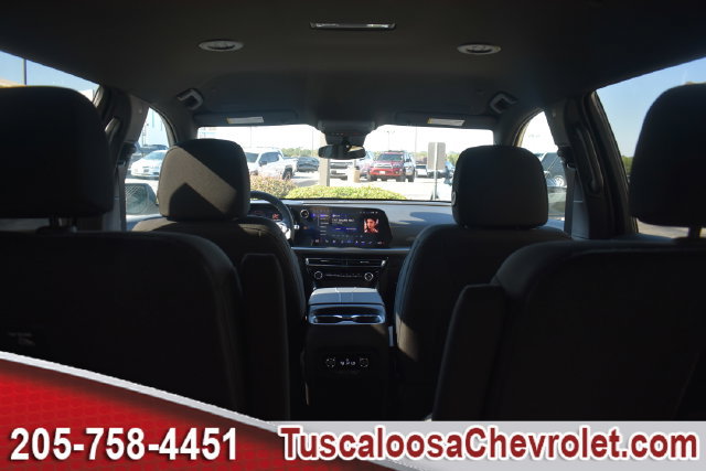 New 2027 Chevrolet Traverse LT w/ LPO, Floor Liner Package FWD image 11