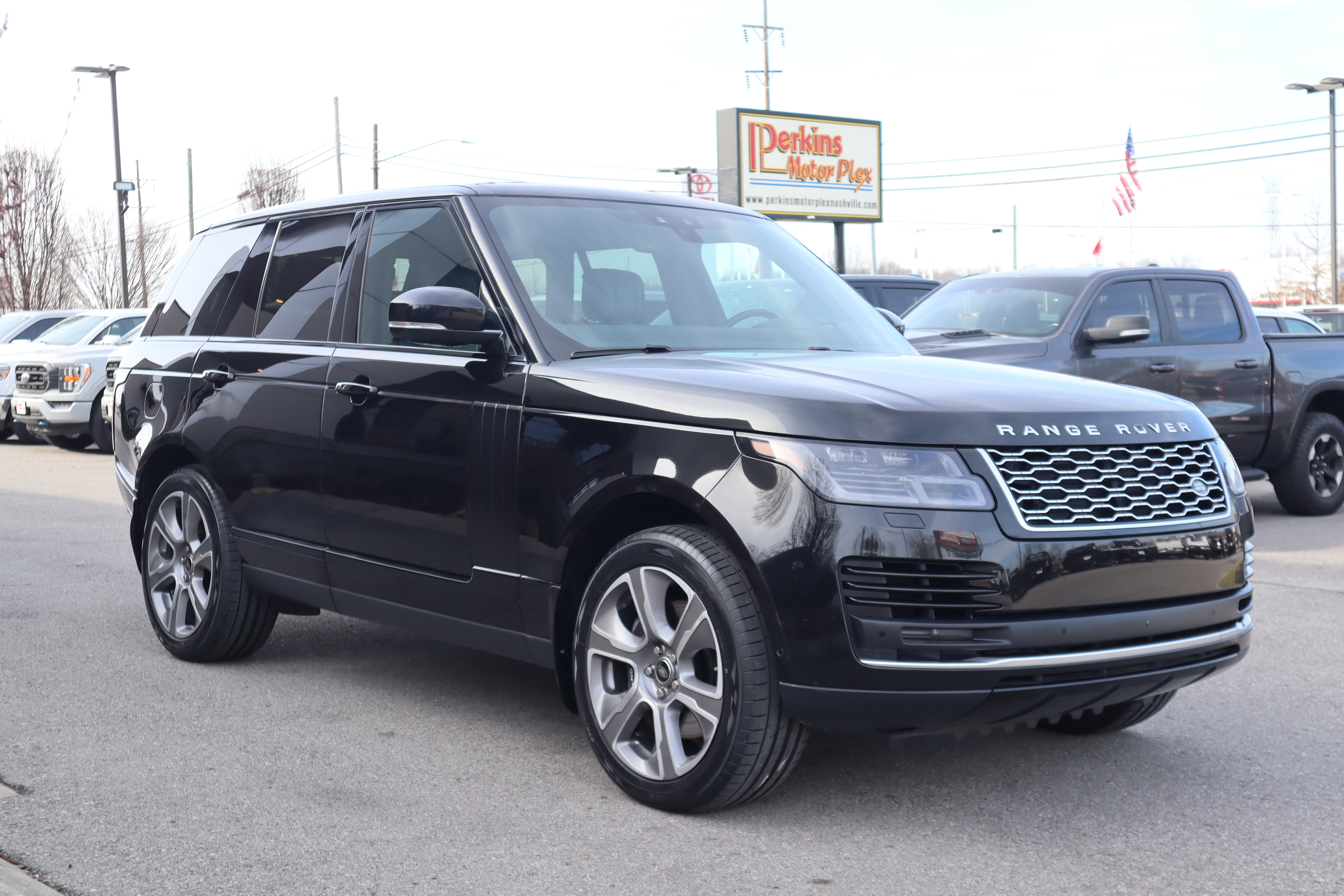 Used 2020 Land Rover Range Rover HSE image 5